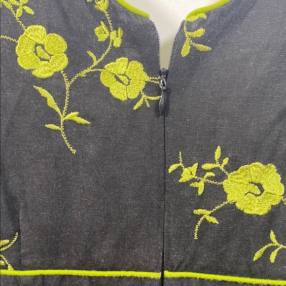 Vintage Linen blend Black V-Neck Sheath Midi Dress with Green Floral Embroidery - Picture 6 of 6